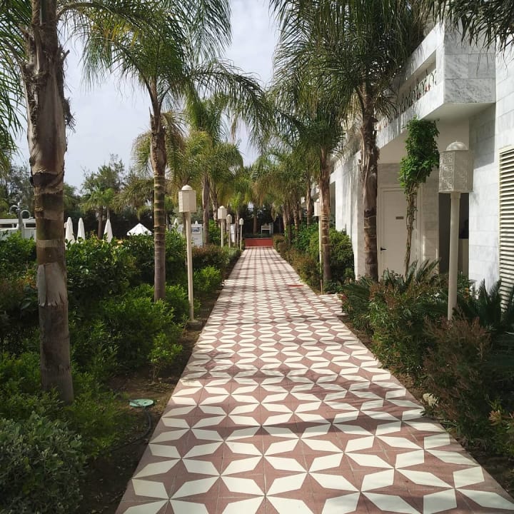 Gartenanlage  Royal Taj Mahal Hotel