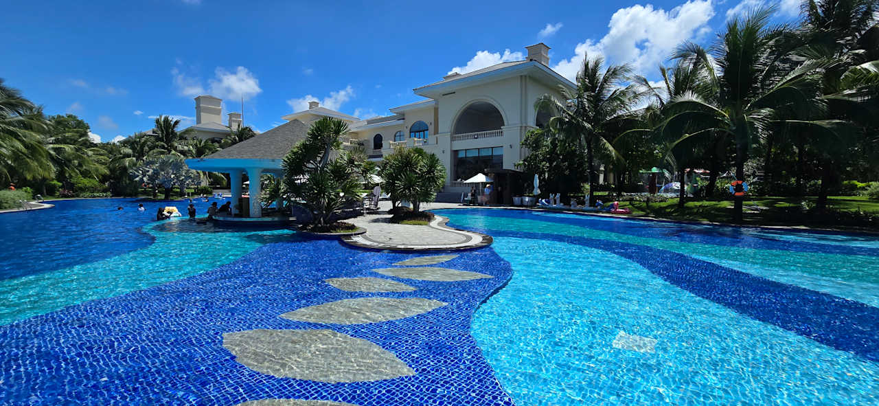 Pool Vinpearl Wonderworld Phu Quoc