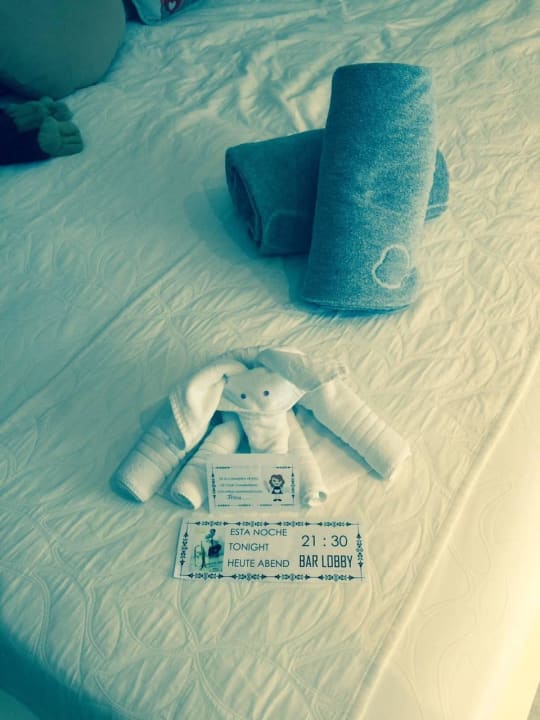 Nach dem Reinigen auf dem Bett Son Moll Sentits Hotel & Spa