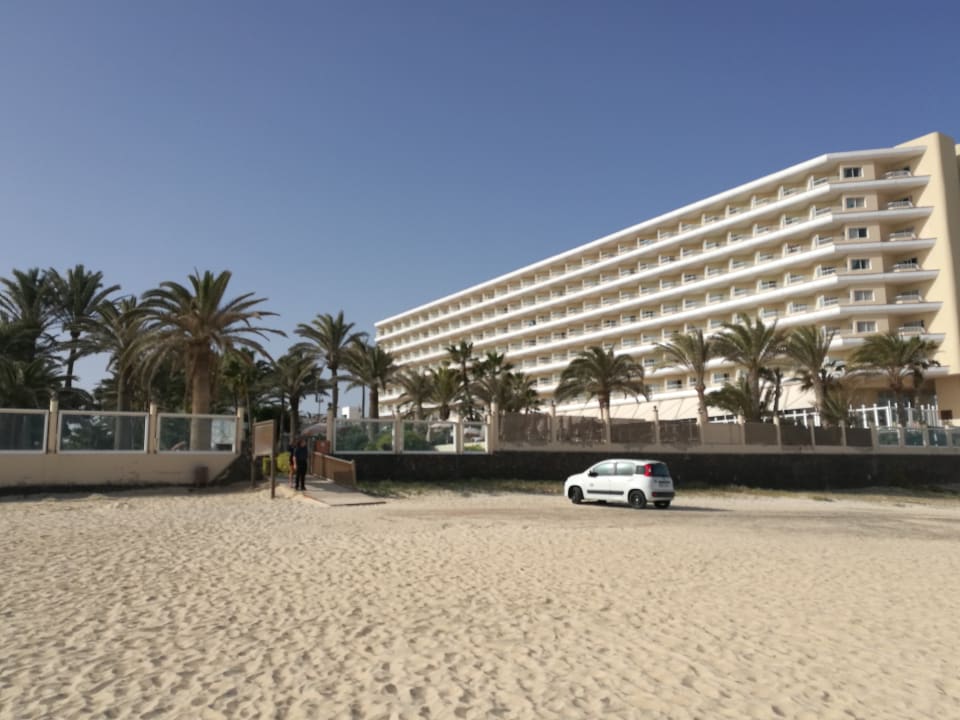 Außenansicht Hotel Riu Oliva Beach Resort