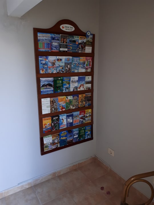 Lobby Apartments Karina