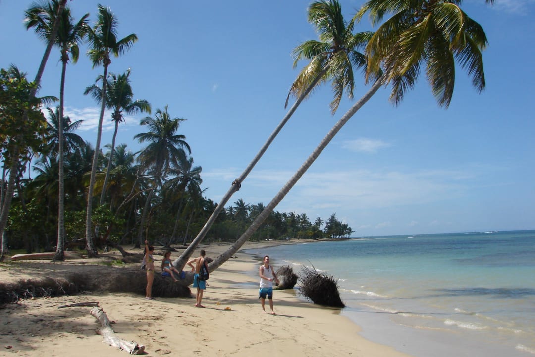 Strand in Richtung Las Terrenas Bahia Principe Grand El Portillo