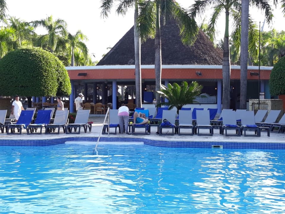 Pool Iberostar Waves Costa Dorada