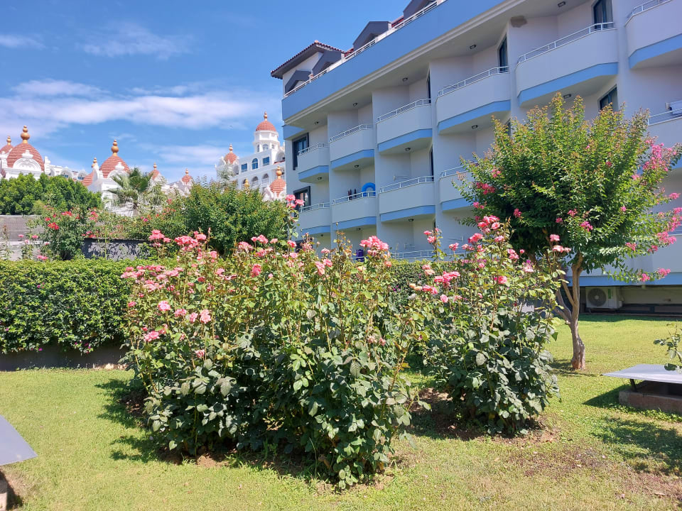 Gartenanlage Grand Seker Hotel
