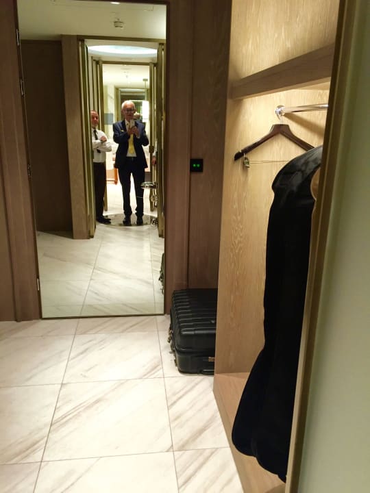 Gaderobe Park Hyatt Vienna