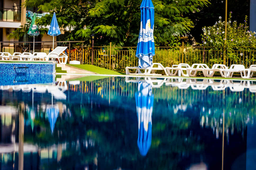 Pool Aparthotel Prestige City II