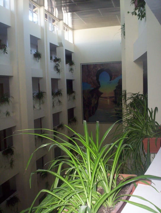 Widok z korytarza Hotel Mena Palace