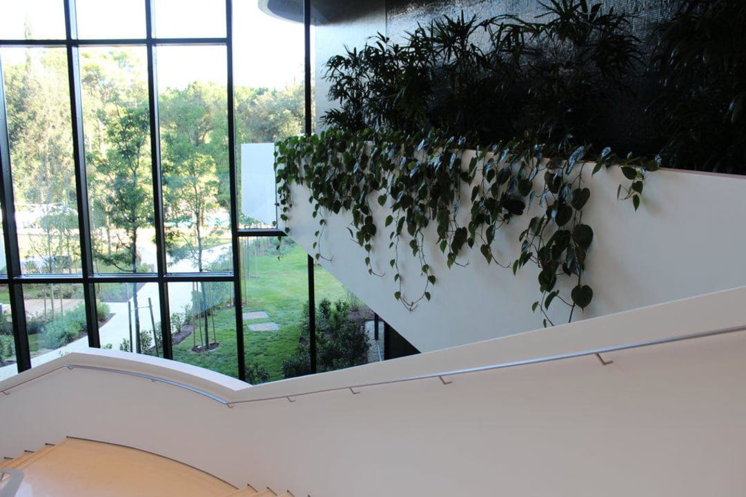 Vom Hotel in den Garten Lone Hotel by Maistra Collection