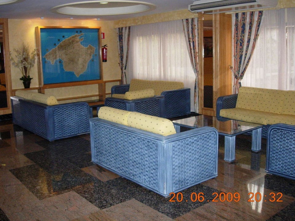 Lobby Hotel HM Ayron Park