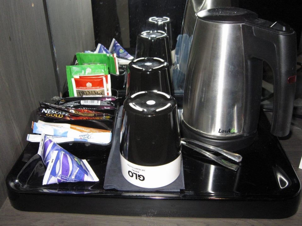 GLO Luxe L room #330 Glo Hotel Art