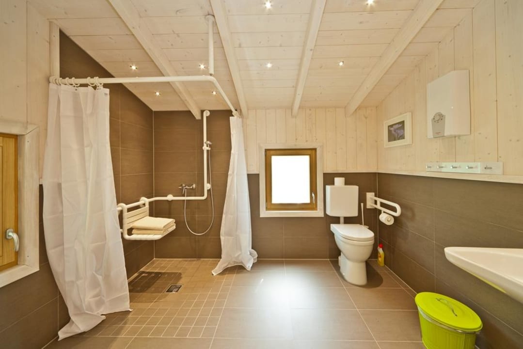 Barrierefreies Baumhaus Bad Wipfelglück Baumhaushotel