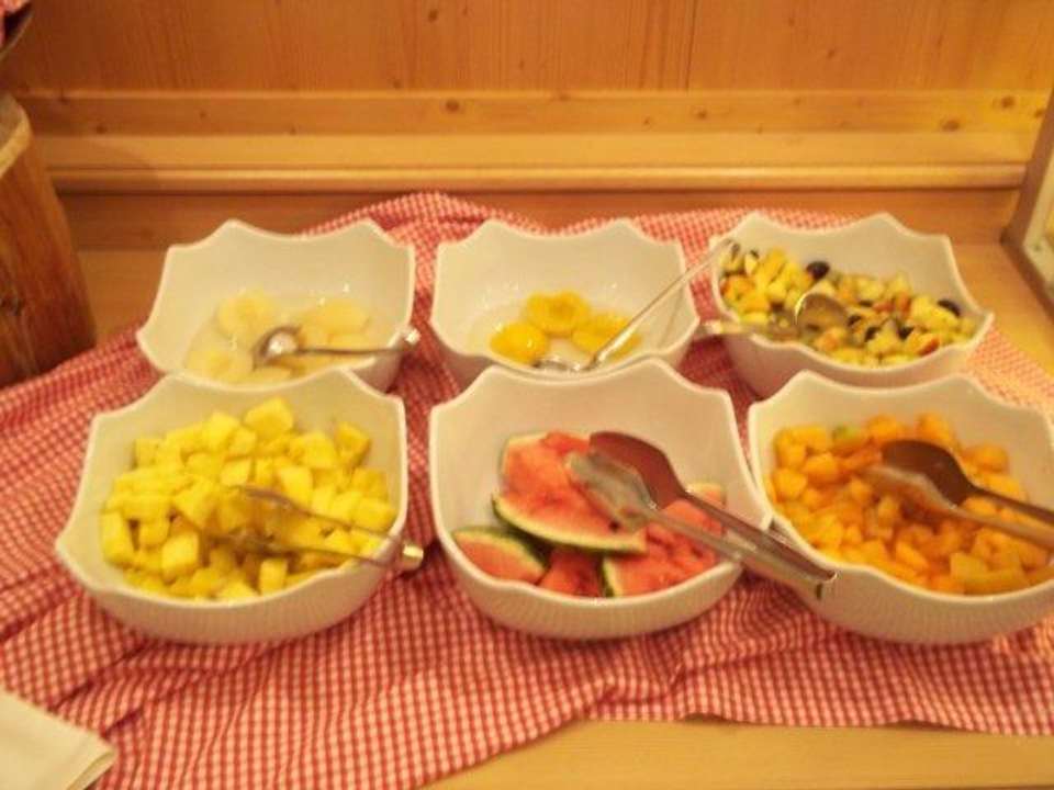 Frühstücksbüffet - frisches Obst Alphotel Tyrol