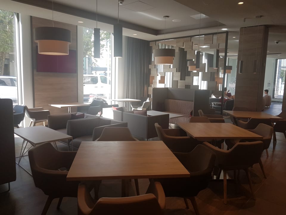 Lobby Hampton by Hilton Frankfurt City Centre East