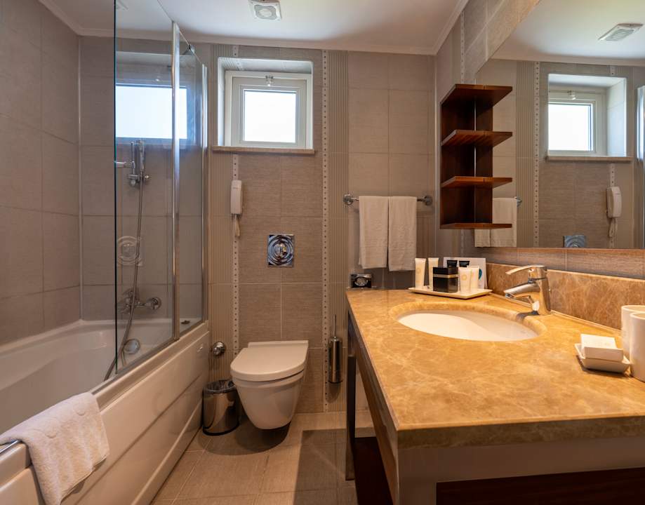 Zimmer Kamelya Aishen Club