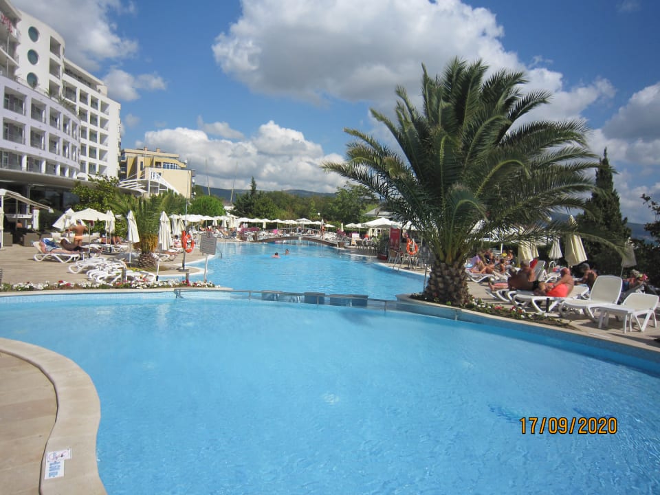Pool Sentido Neptun Beach