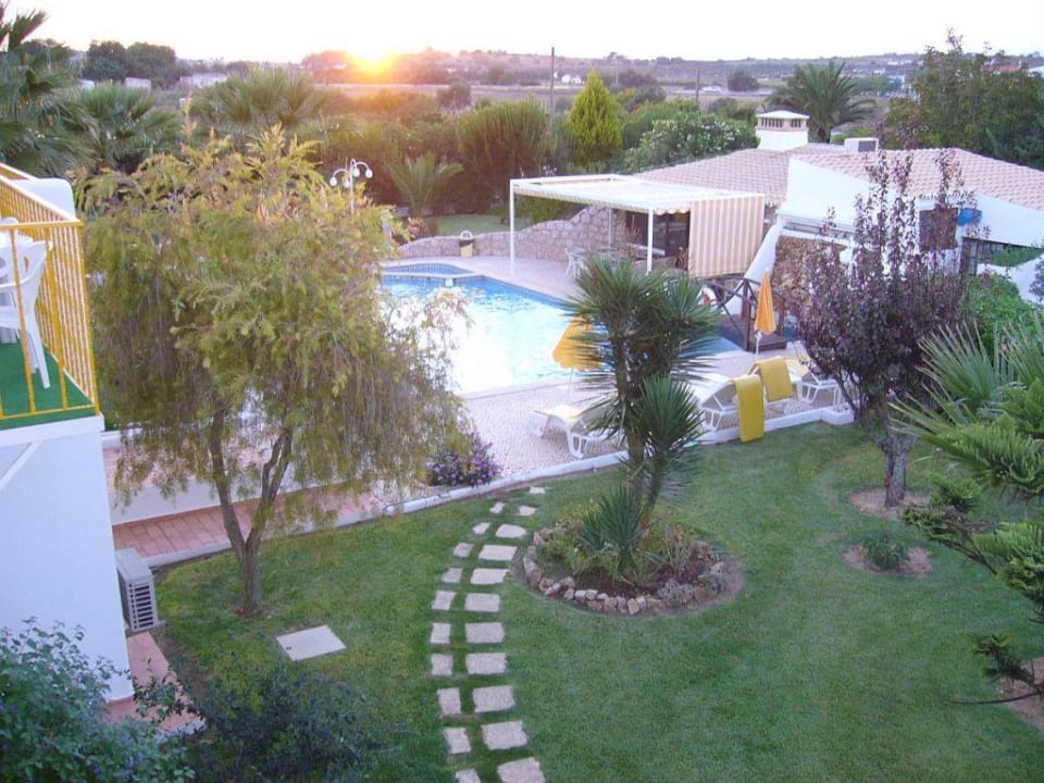 Garten mit Pool und Frühstücksraum Quinta Dos Oliveiras