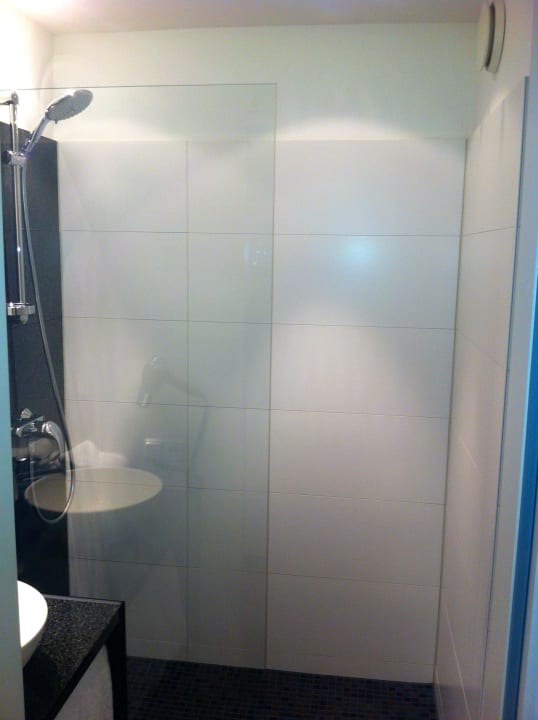 Badezimmer Motel One Hamburg-Alster