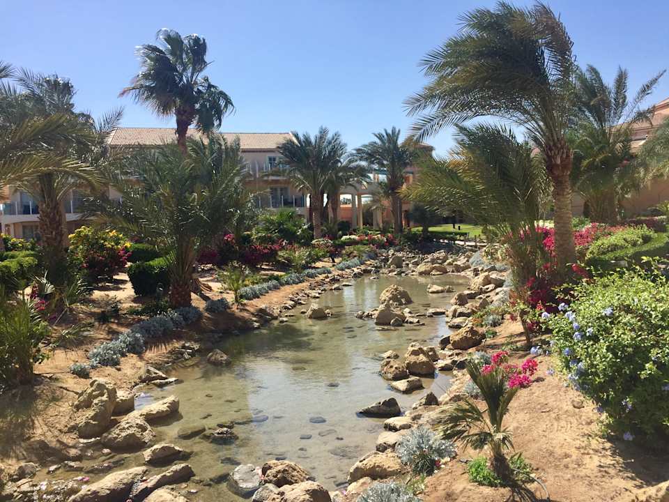 Gartenanlage Mövenpick Resort & Spa El Gouna