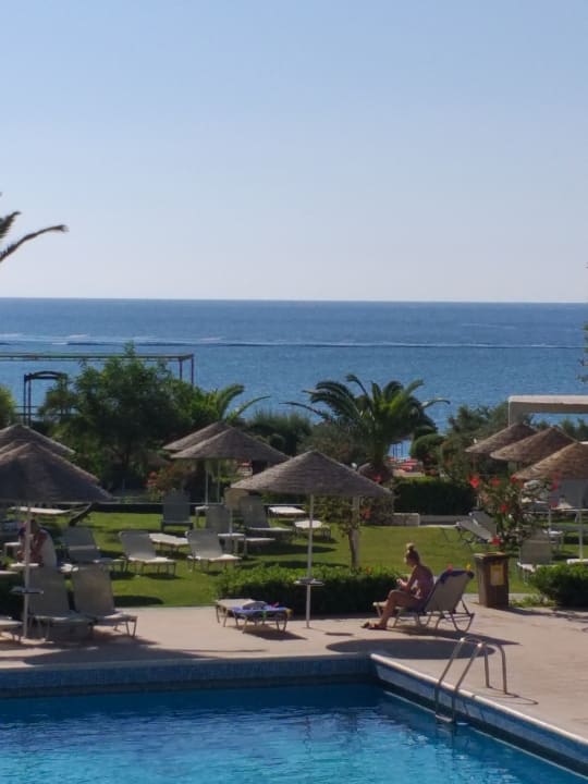 Ausblick Pegasos Deluxe Beach Hotel