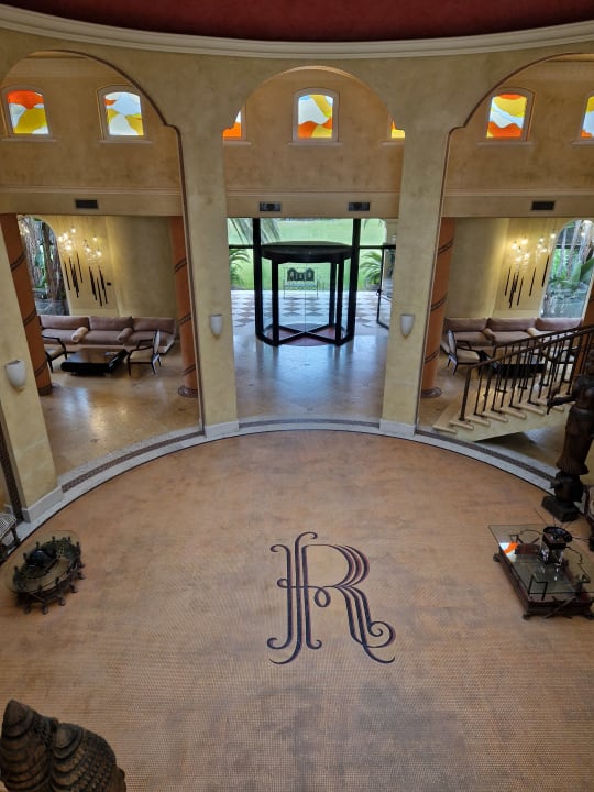 Lobby Hotel Romano Palace