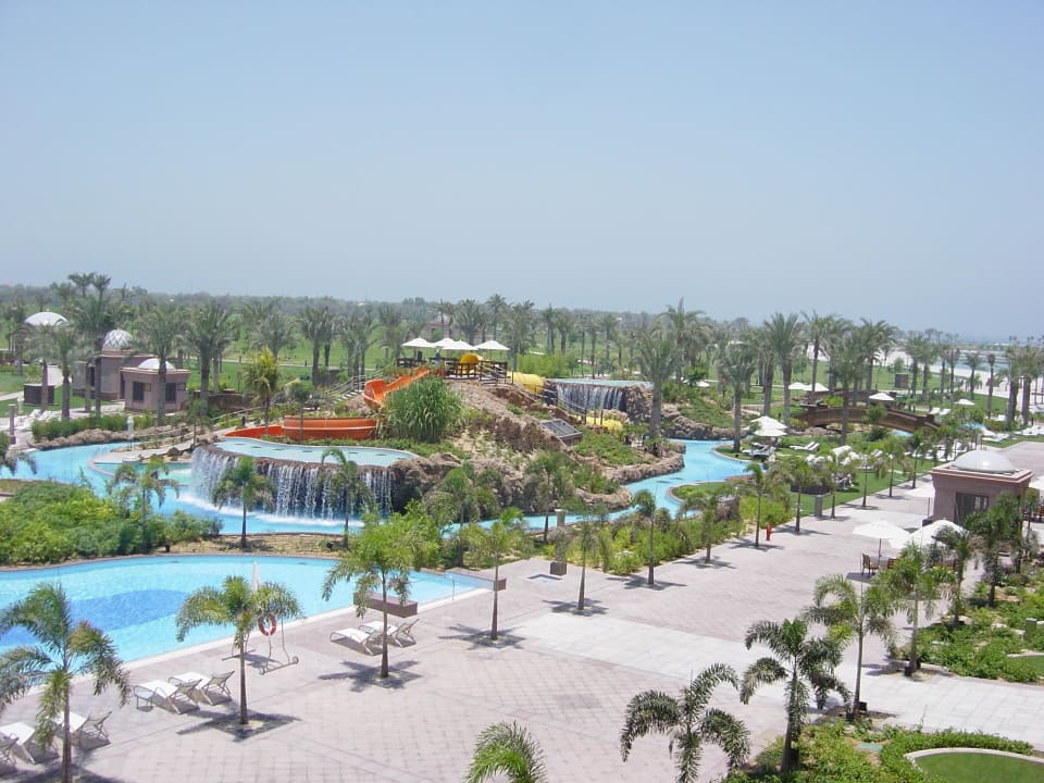 Der West-Pool Emirates Palace Mandarin Oriental