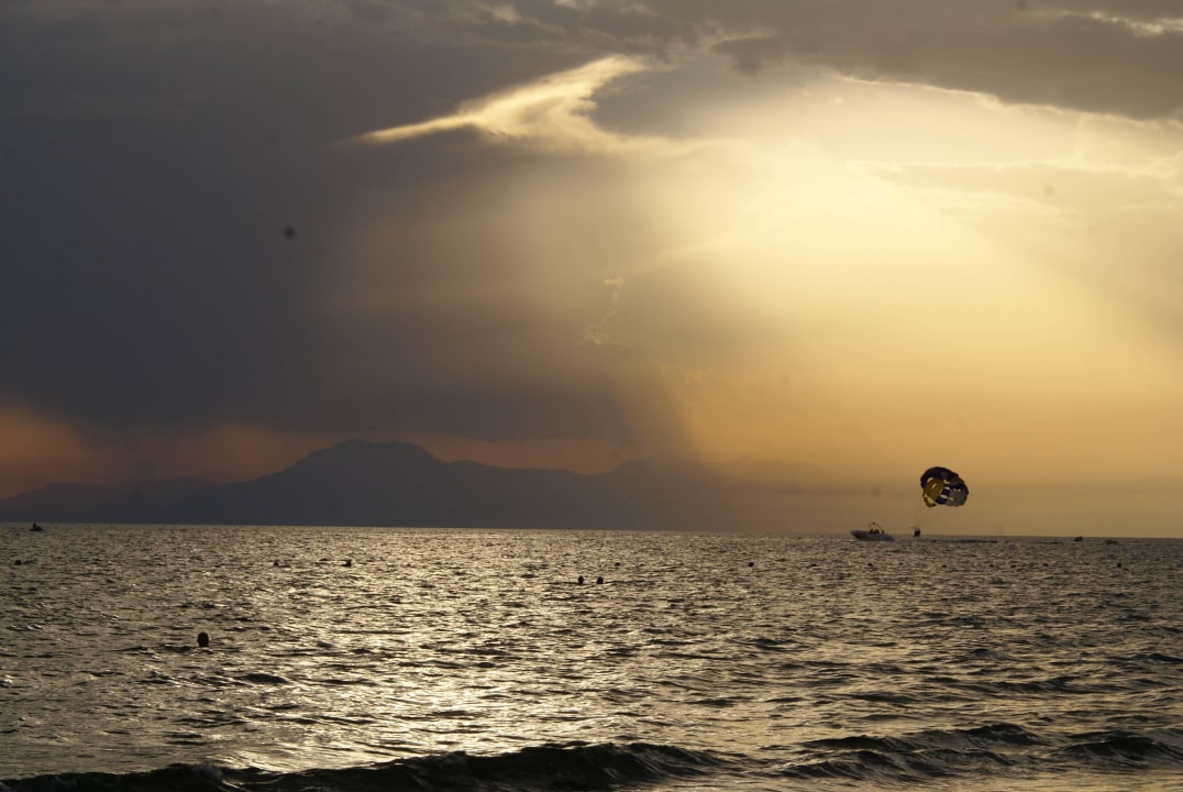 Abendämmerung Palm World Side Resort & Spa