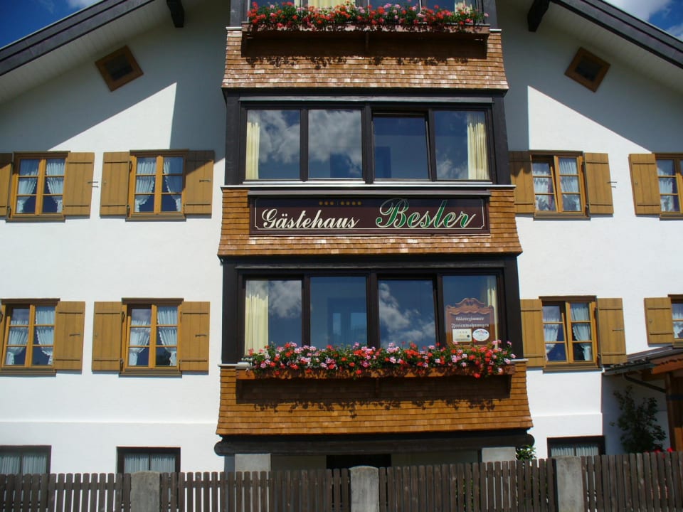 Vorderansicht Gästehaus Besler