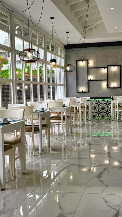 Gastro Delfina Tropic Beach