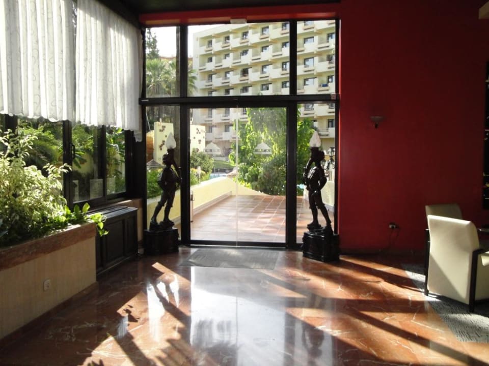 Wyjście z baru na basen BLUESEA Al Andalus