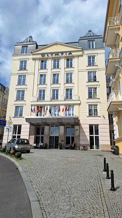 Außenansicht Hotel Olympia