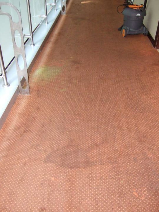 Teppiche zu den Zimmern Royal Wings Hotel