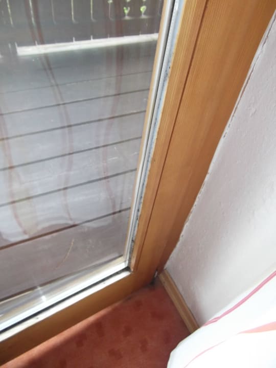 Schimmel an Balkontür Hotel Zur Schönen Aussicht