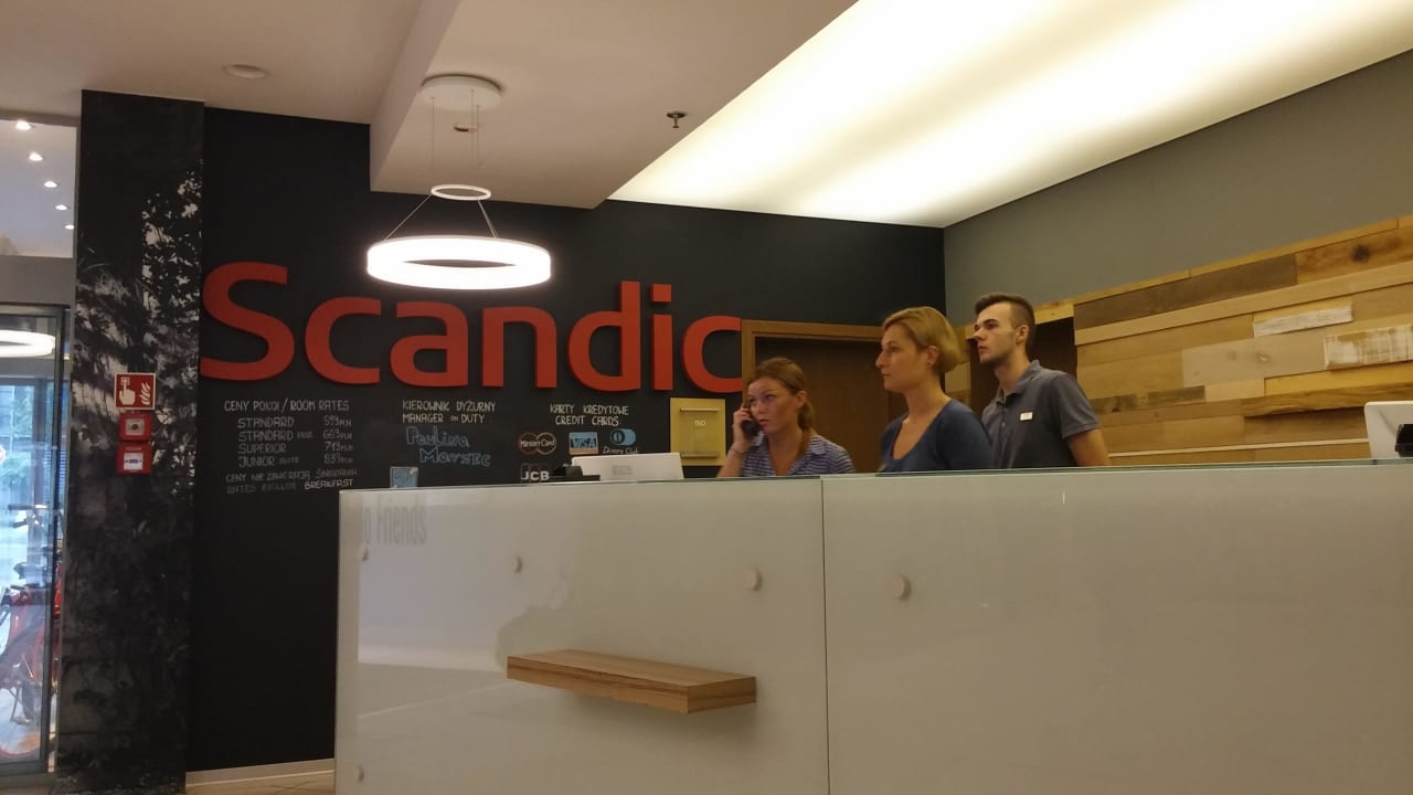 Rezeption Scandic Wrocław