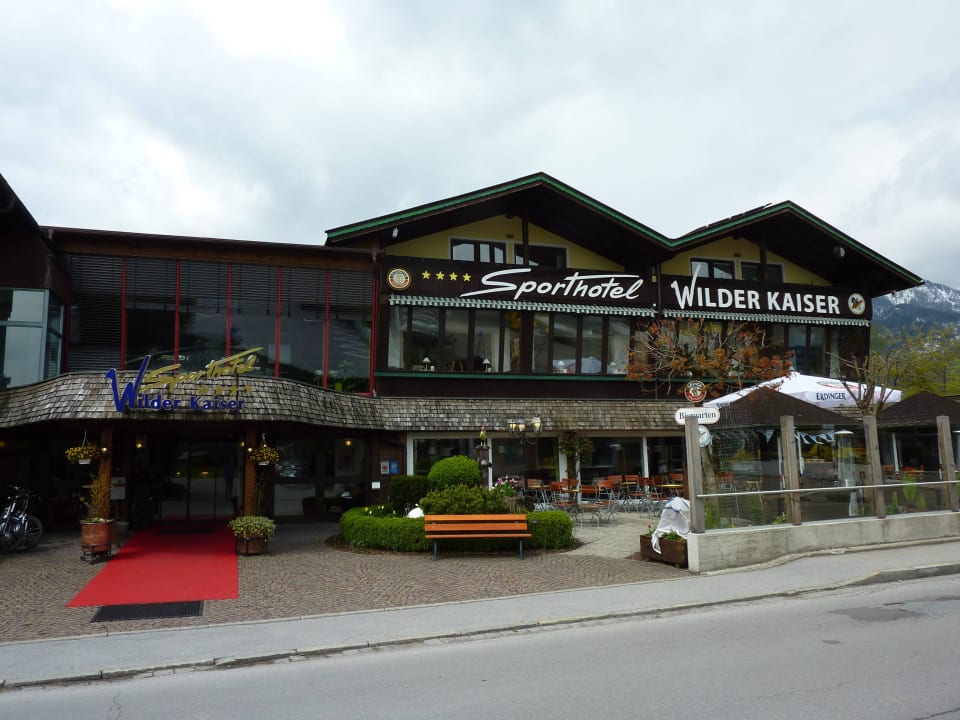 Strassenseite Sporthotel Wilder Kaiser