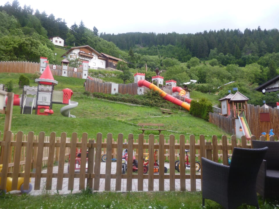 Kinderspielplatz Kinderhotel Laderhof