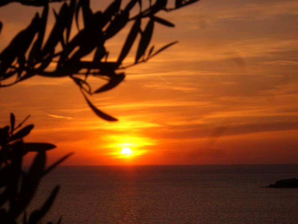 Der abendliche Sonnenuntergang Hotel Anaxos Hill Village