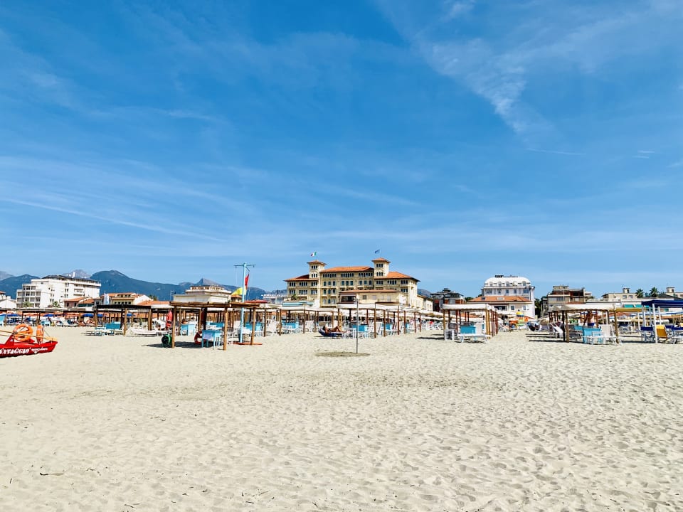 Strand Grand Hotel Royal