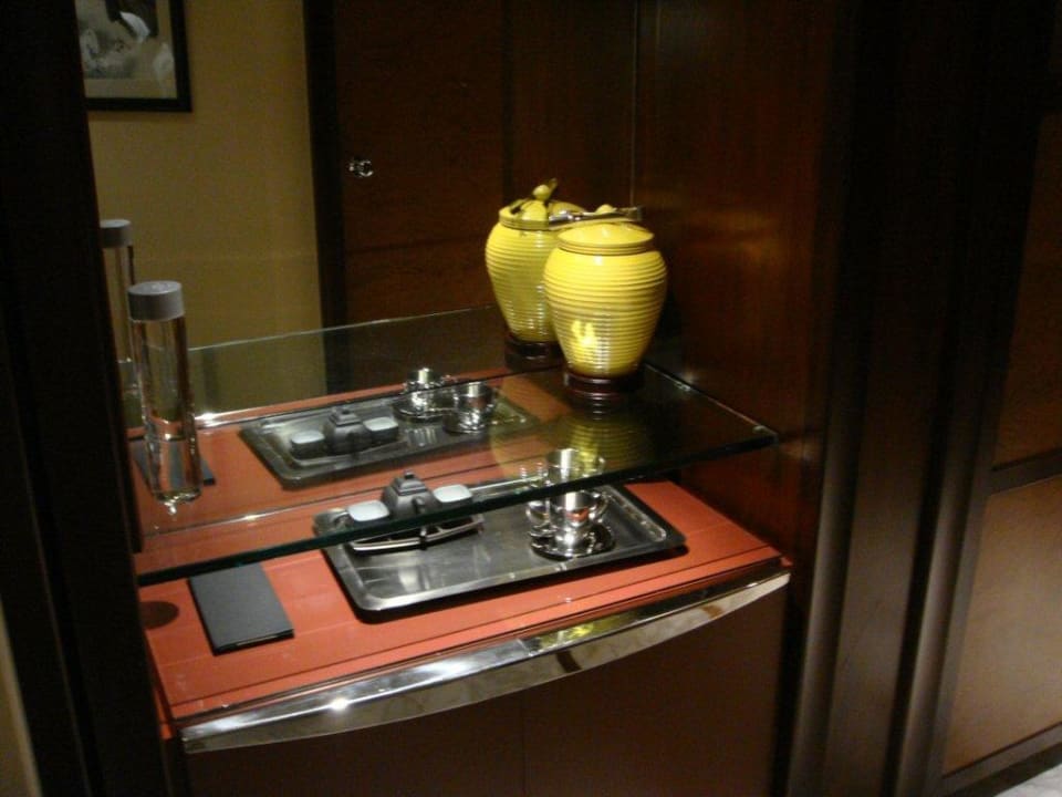 Minibar Grand Hyatt Shanghai