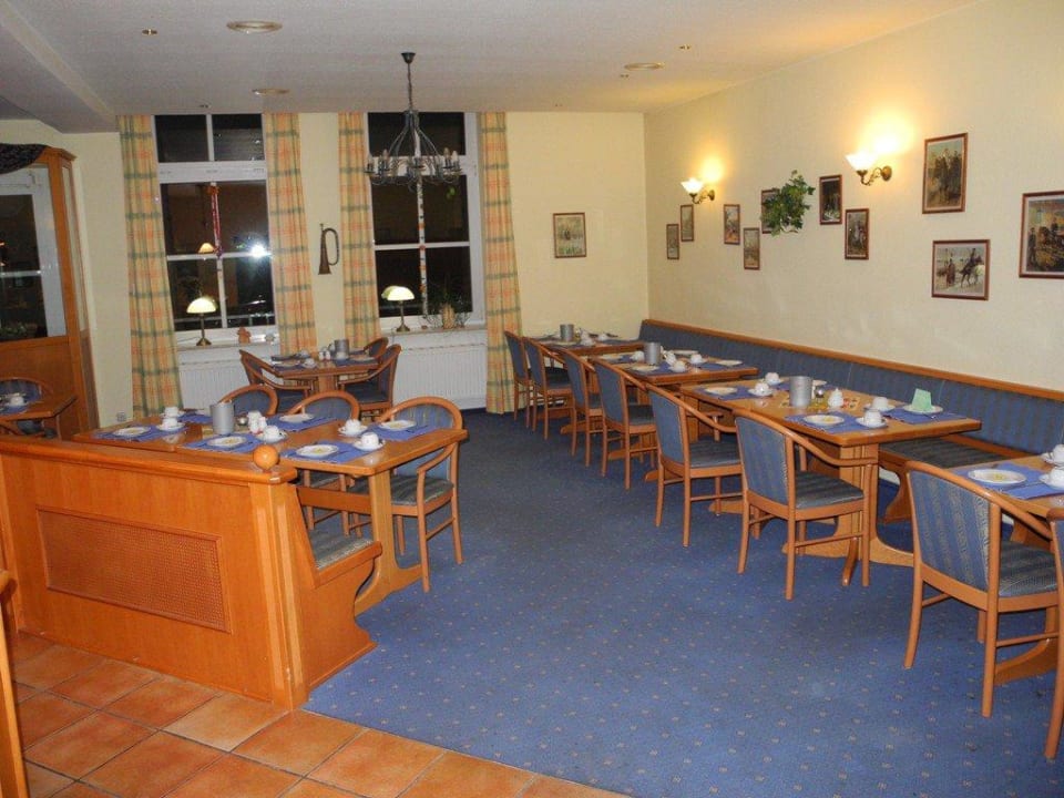 Der freundlich eingerichtete Frühstücksbereich Residenzia Hotel Grenadier