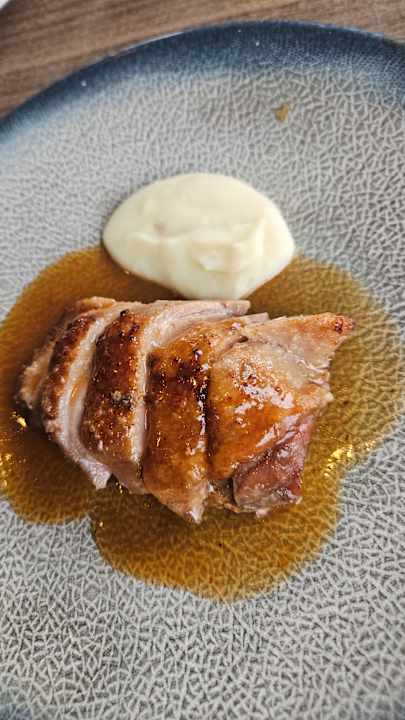 Gastro Jacaranda Luxury Resort