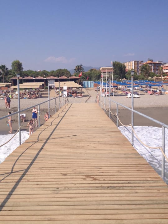 Beach Pier Club Turtas Beach Hotel