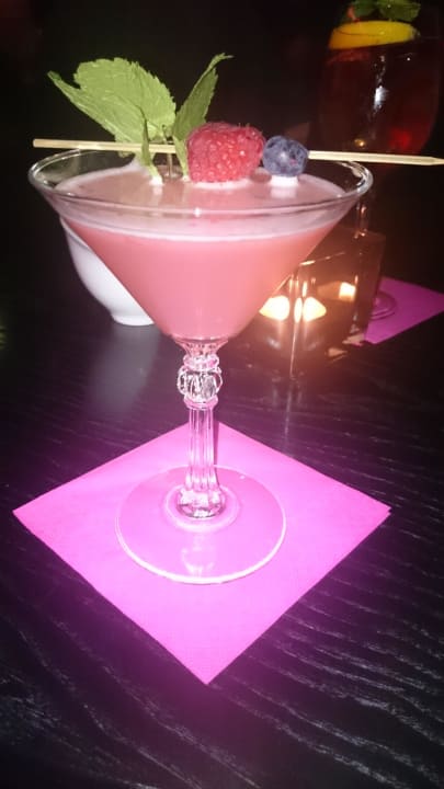 Pink Lady Cocktail! Sehr Lecker Vienna House by Wyndham Andel's Berlin