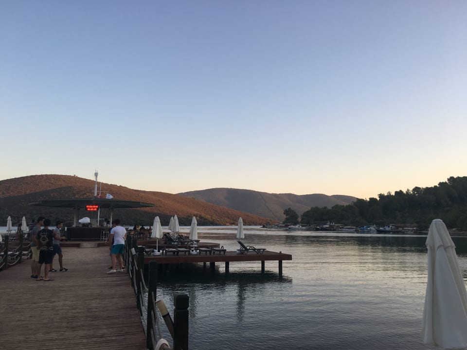 Strand Green Bay Resort & Spa