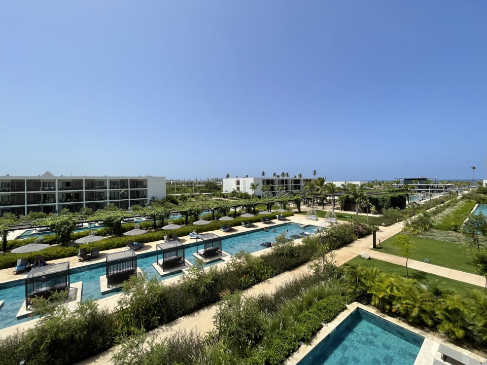 Pool Live Aqua Punta Cana - All Inclusive - Adults Only