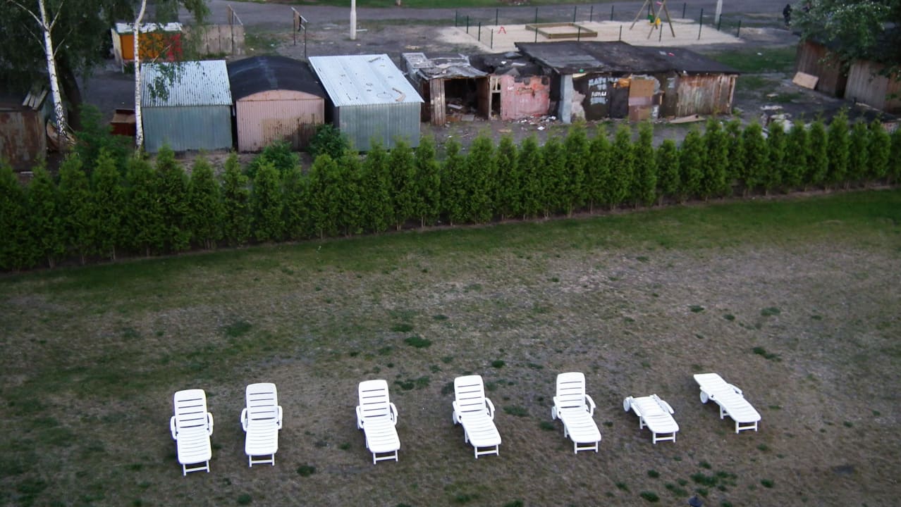 Sąsiednie podwórko Hotel Willa York