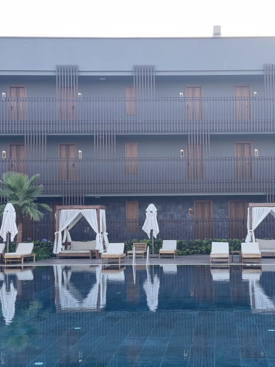 Pool Jacaranda Luxury Resort