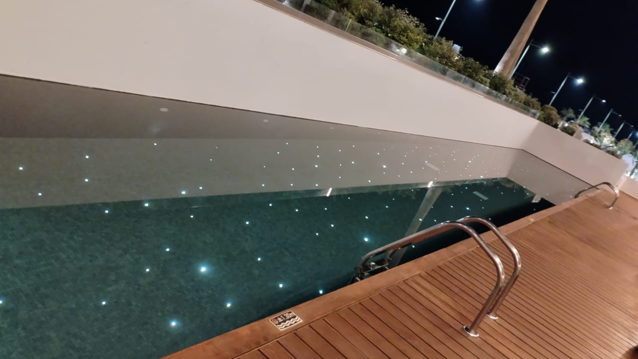 Pool Ikones Seafront Luxury Suites
