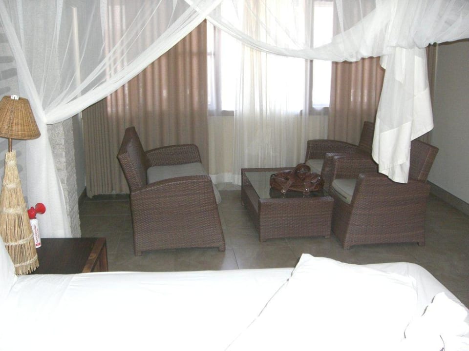 Essecke Okaukuejo Camp