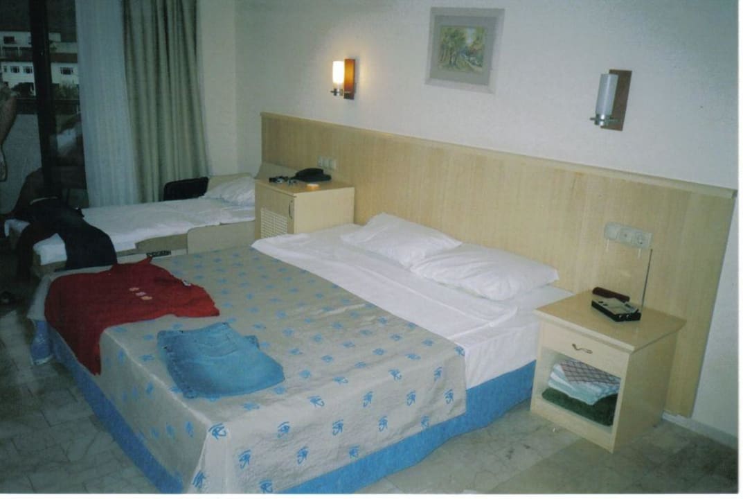 3-Bett-Zimmer L'Ancora Beach Hotel