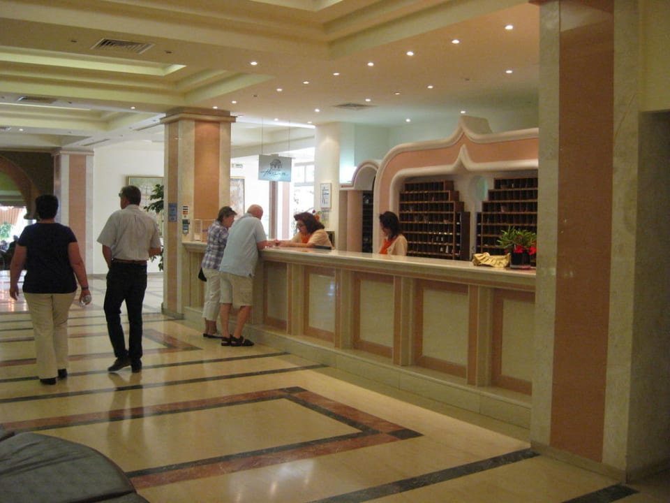 Rezeption der beiden Hotelanlagen Hotel Kalithea Horizon Royal